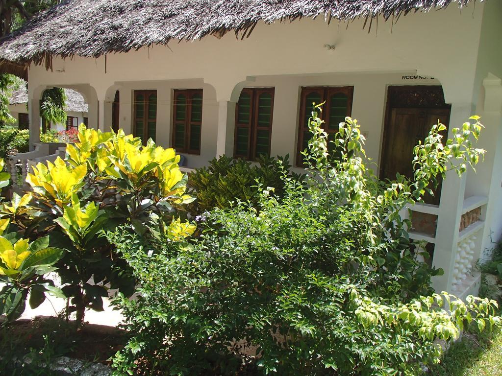 The Nungwi Inn Hotel Exteriör bild